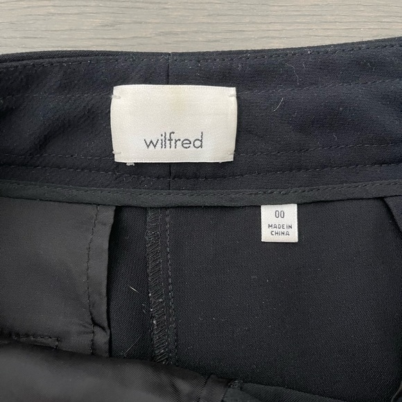 Aritzia Wilfred cropped trouser, black, women’s 00, worn like new - Picture 2 of 2